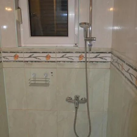 Apartment Vacation *