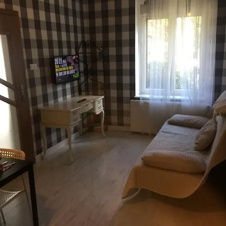 Apartment Vacation *